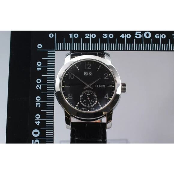 Fendi Watch 2100G DayDate 35mm Swiss Made Quartz W/ Black Leather Band & Battery - Picture 5 of 11